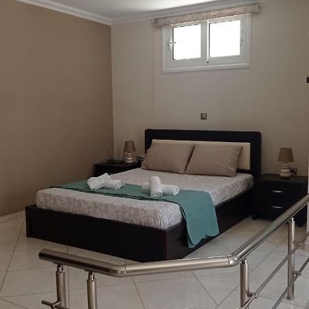 Elena Apartment Artemida  Luaran gambar