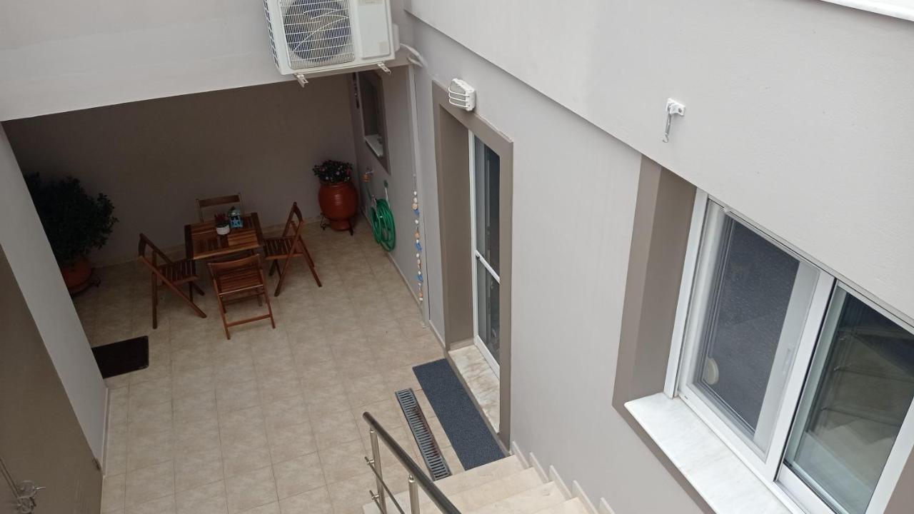 Elena Apartment Artemida  Luaran gambar