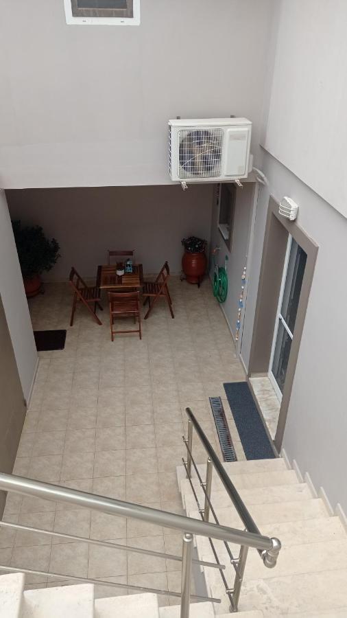 Elena Apartment Artemida  Luaran gambar